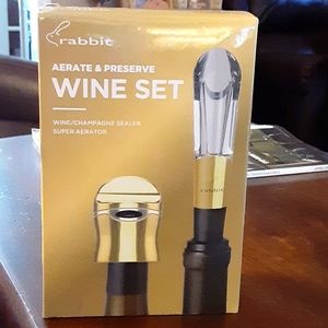 Rabbit wine champagne sealer and super aerator set New in box